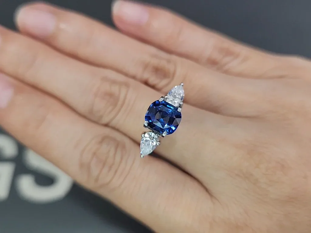 Blue sapphire cushion cut 3.03 carats, Sri Lanka Image №5
