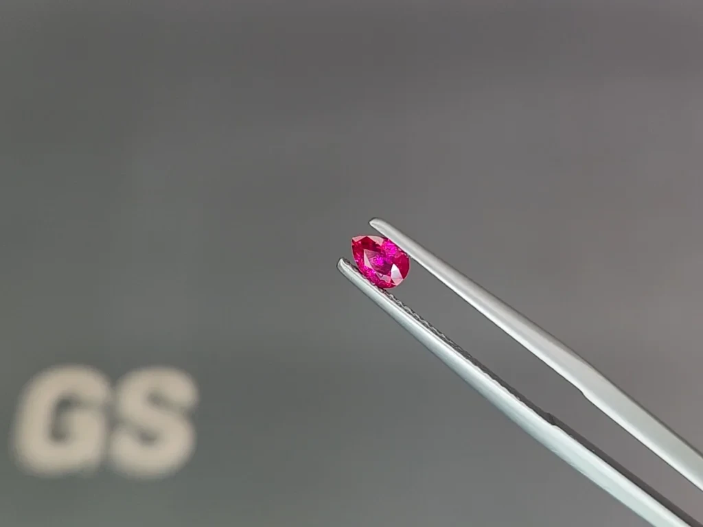 Unheated ruby Pigeons Blood pear cut 0.40 carats, Burma  Image №3