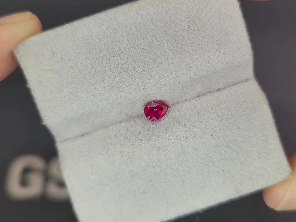 Unheated ruby Pigeons Blood pear cut 0.40 carats, Burma  Image №4