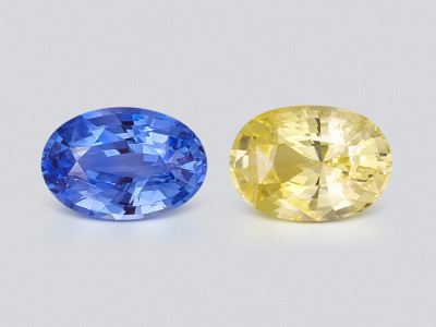 Contrasting pair of unheated sapphires oval cut 4.24 carats, Sri Lanka photo