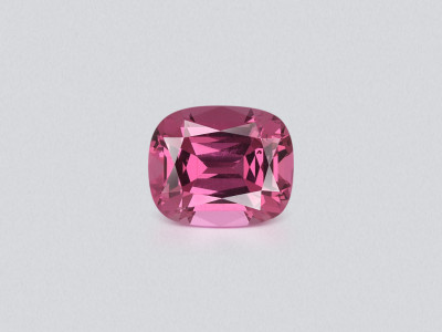 Garnet rhodolite cushion cut  0.90 carats, Madagascar photo