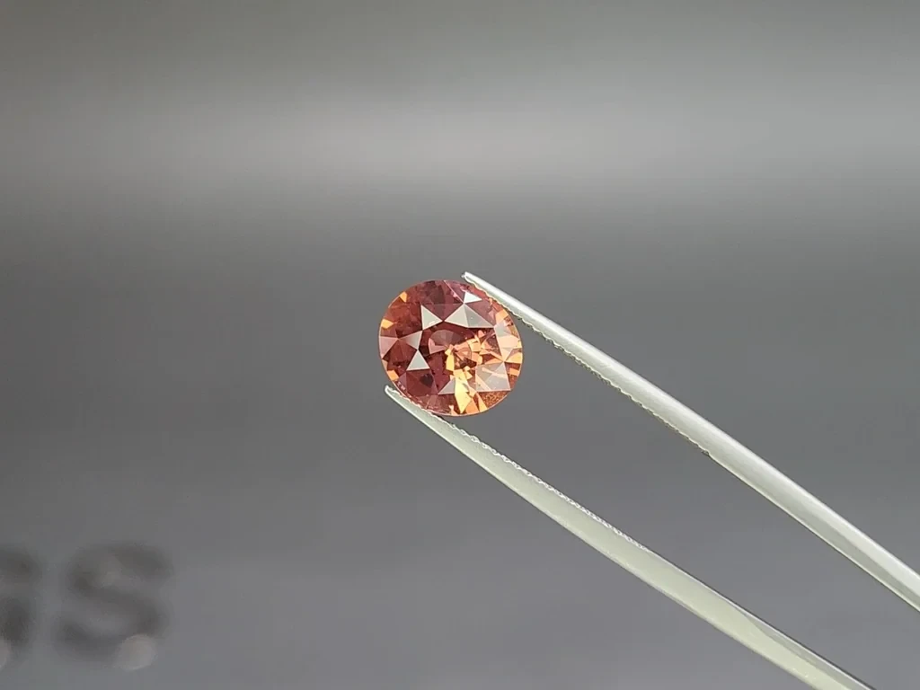 Sapphire Padparadscha oval cut 3.29 carats, Sri Lanka Image №3