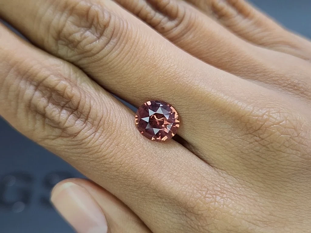 Sapphire Padparadscha oval cut 3.29 carats, Sri Lanka Image №2