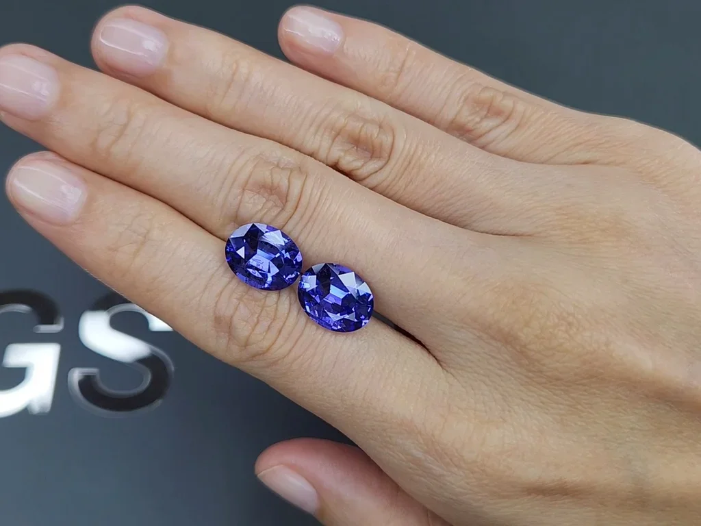 Pair of oval cut blue tanzanites 8.80 carats, Tanzania Image №2