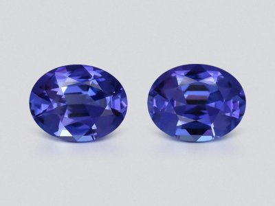 Pair of oval cut blue tanzanites 8.80 carats, Tanzania photo