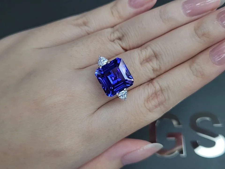 Intense blue asscher cut tanzanite 11.53 carats, Tanzania Image №5
