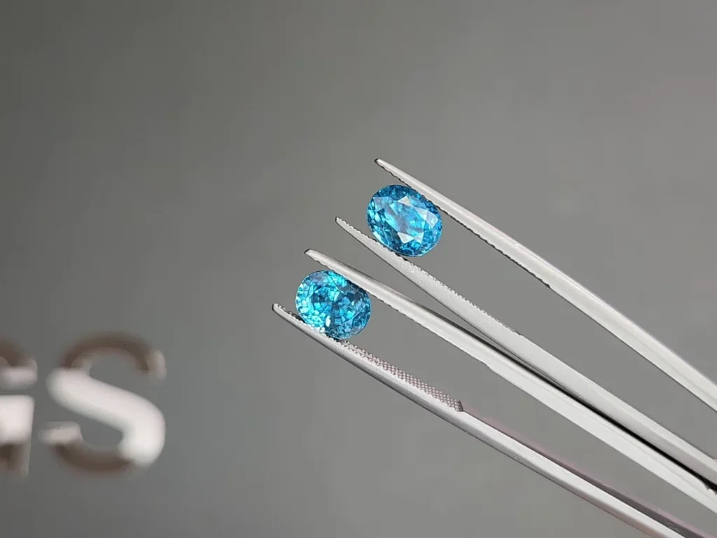 Pair of blue zircons oval cut 5.93 carats, Cambodia Image №3