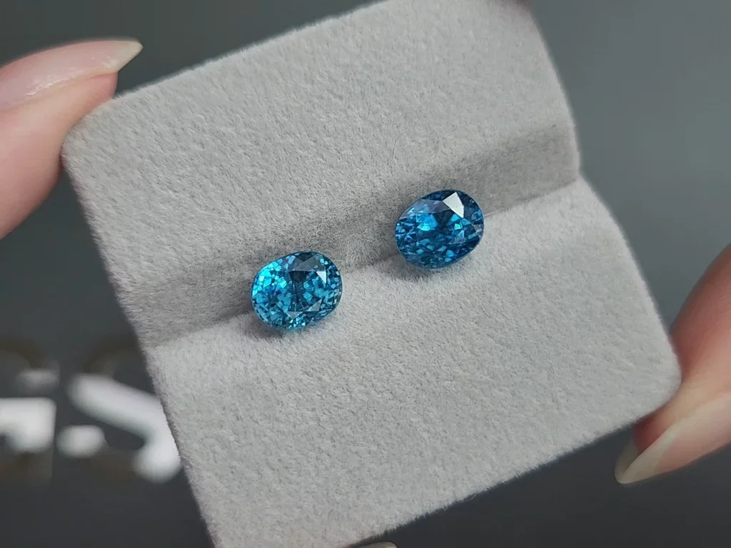 Pair of blue zircons oval cut 5.93 carats, Cambodia Image №4