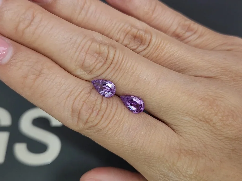 Pair of unheated purple sapphires pear cut 2.50 carats, Madagascar Image №2