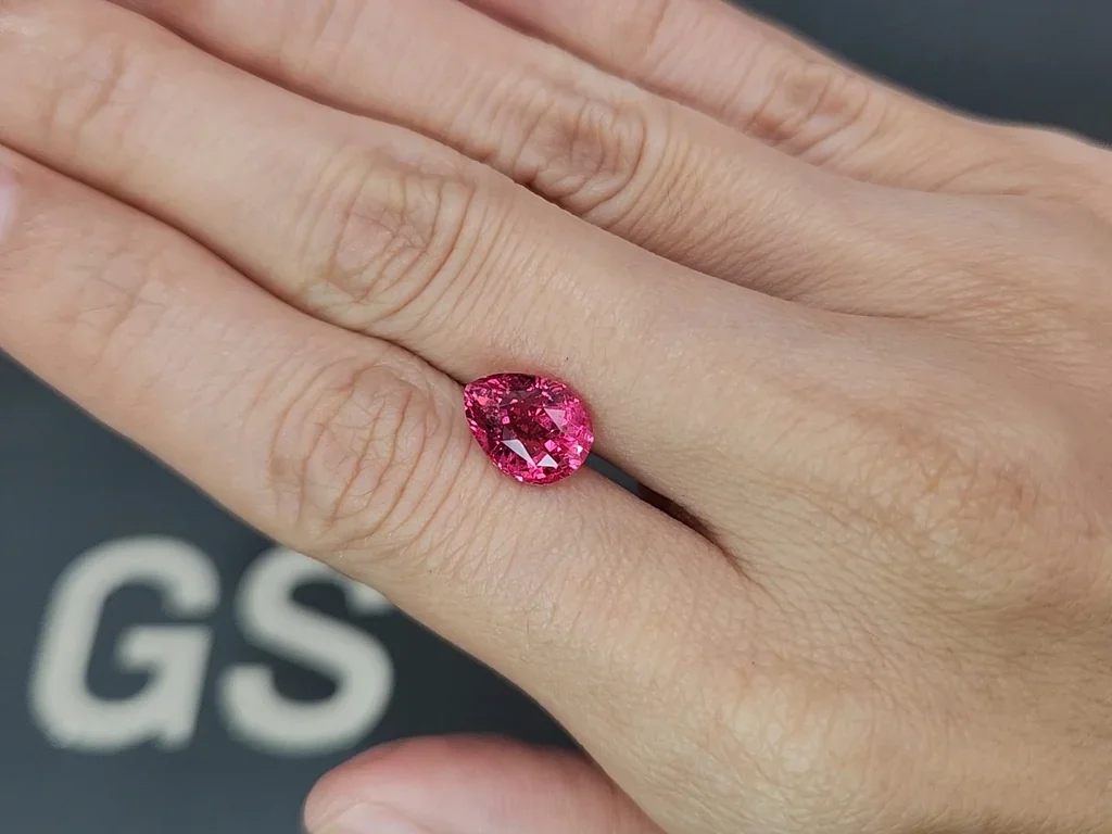 Spinel Mahenge Vivid Pink Red pear cut 3.09 carats, Tanzania Image №2