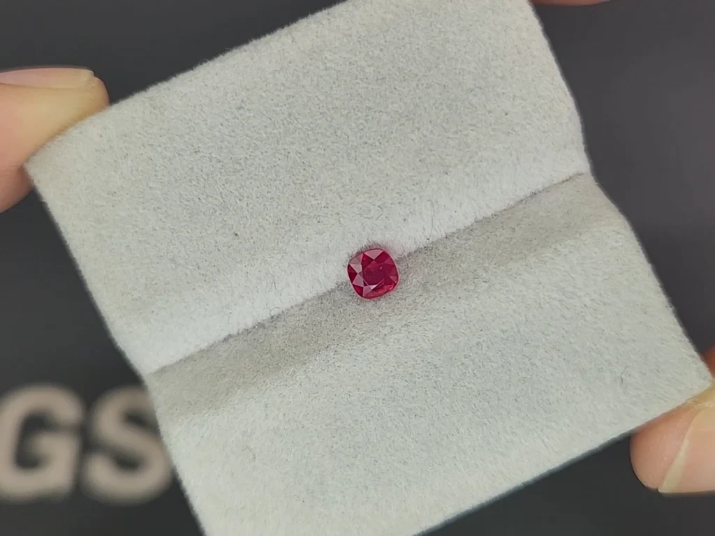 Unheated ruby Pigeon blood cushion cut 0.37 carats, Burma  Image №4