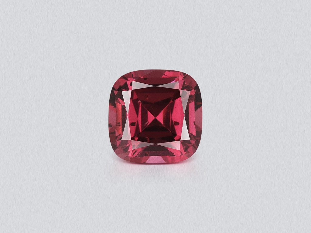 Garnet rhodolite cushion cut  0.98 carats, Madagascar Image №1
