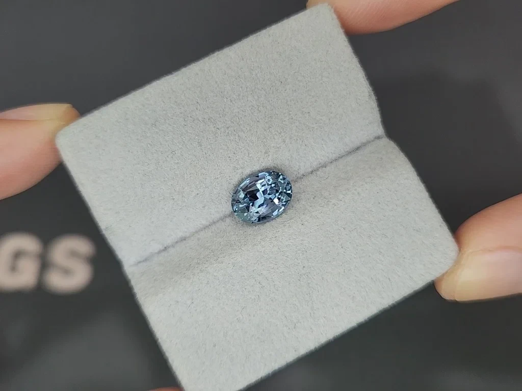Blue sapphire oval cut 2.08 carats, Sri Lanka Image №4