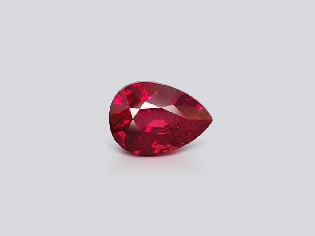 Investment unheated ruby 7.04 ct Vibrant Red - Pigeon's blood, Mozambique, GRS Platinum Image №1