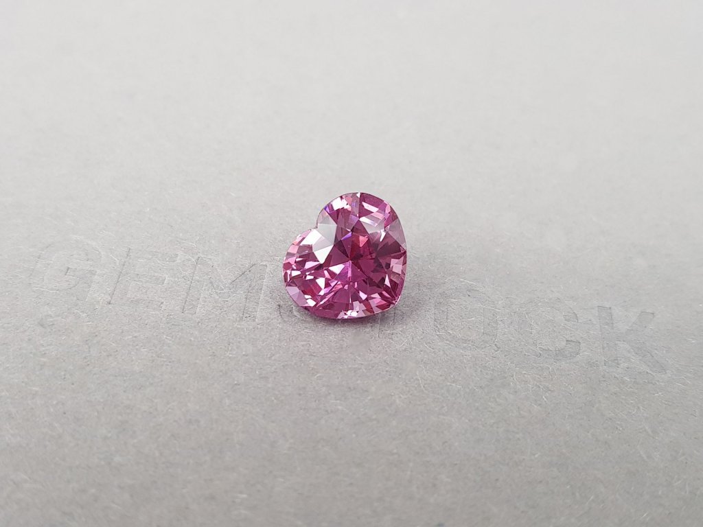 Rare pink Malaya garnet in heart shape 4.65 ct, Tanzania Image №3