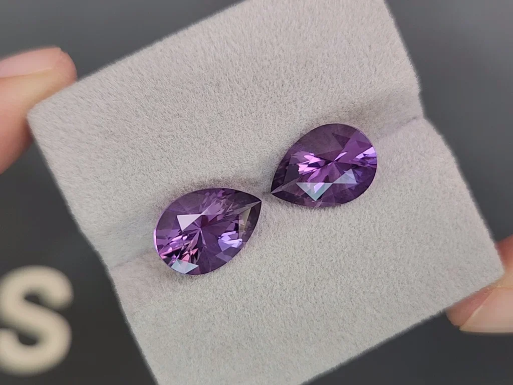 Pair of pear-cut amethysts 6.52 carats, Brazil Image №4