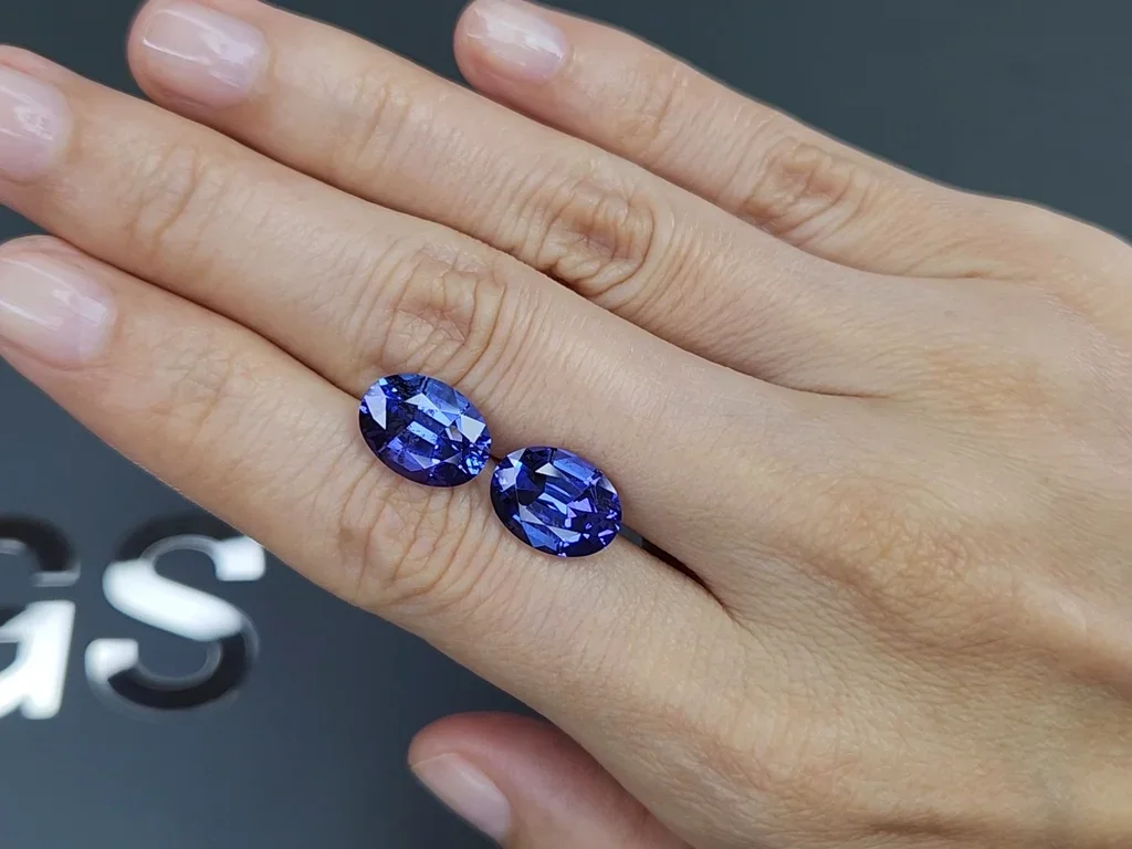 Pair of oval cut blue tanzanites 8.90 carats, Tanzania Image №2