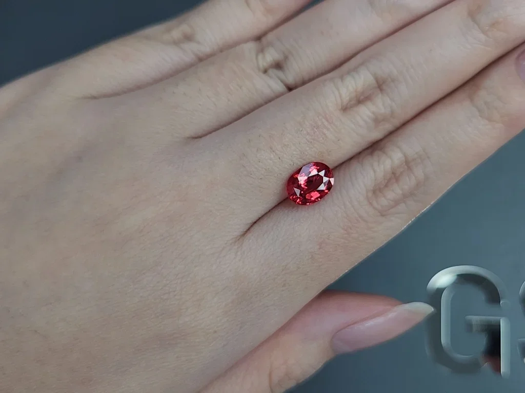 Spinel Mahenge Vivid orange-red oval cut 2.04 carats, Tanzania  Image №2