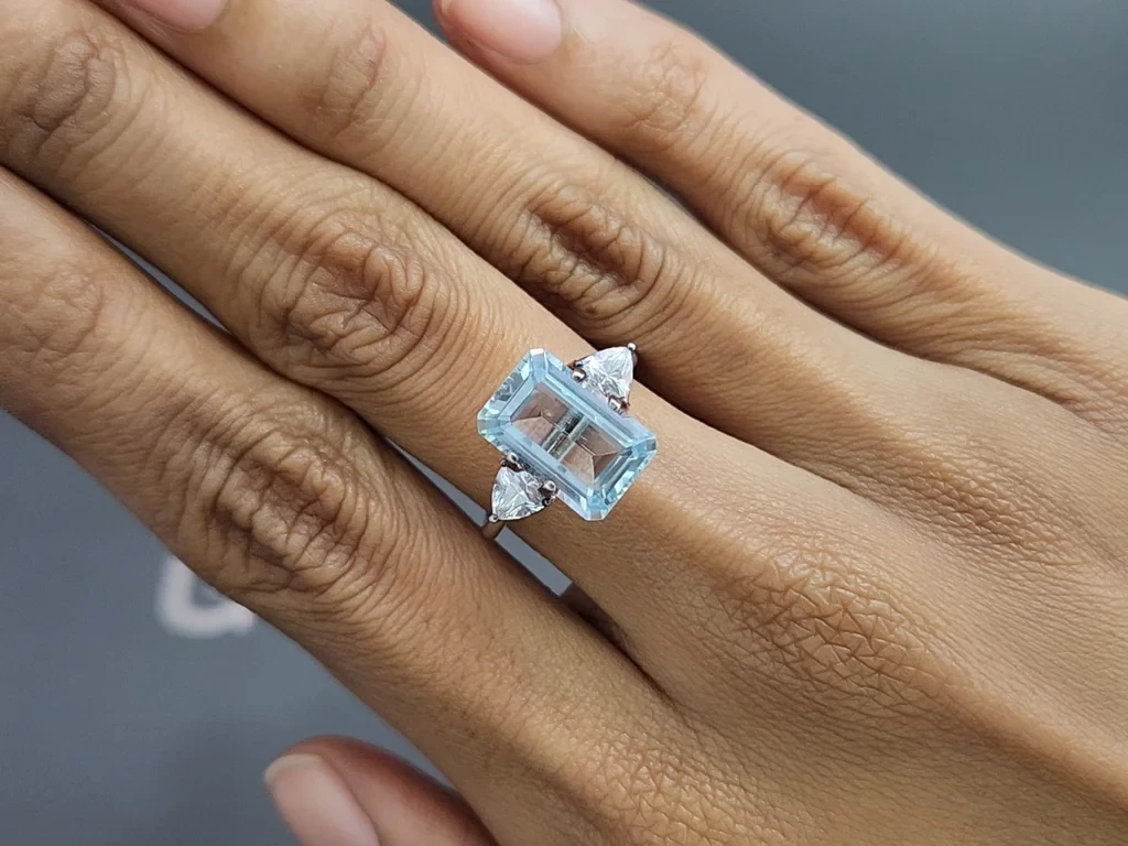 Aquamarine octagon cut  4.00 carats, Madagascar  Image №5