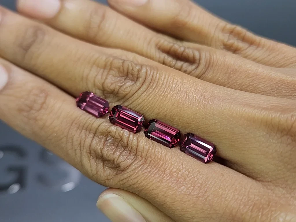 Set of garnets rhodolite octagon cut 3.74 carats, Madagascar Image №2