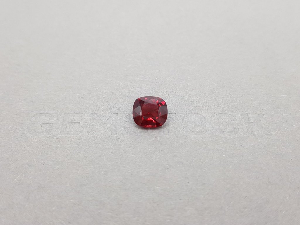 Cushion cut dark red spinel 1.58 ct, Burma Image №1