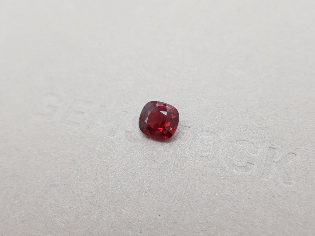 Cushion cut dark red spinel 1.58 ct, Burma Image №3