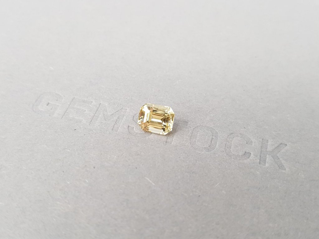 Octagon unheated yellow sapphire 1.49 ct, Sri Lanka Image №3