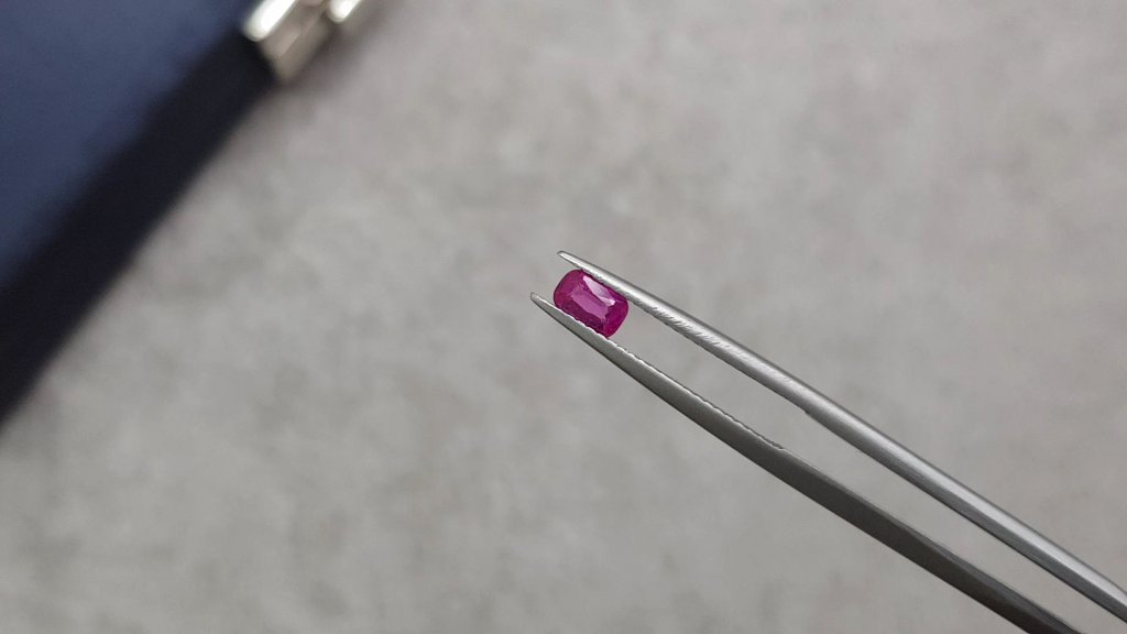 Rare untreated Pamir ruby in cushion cut 0.40 ct, Tajikistan  Image №3
