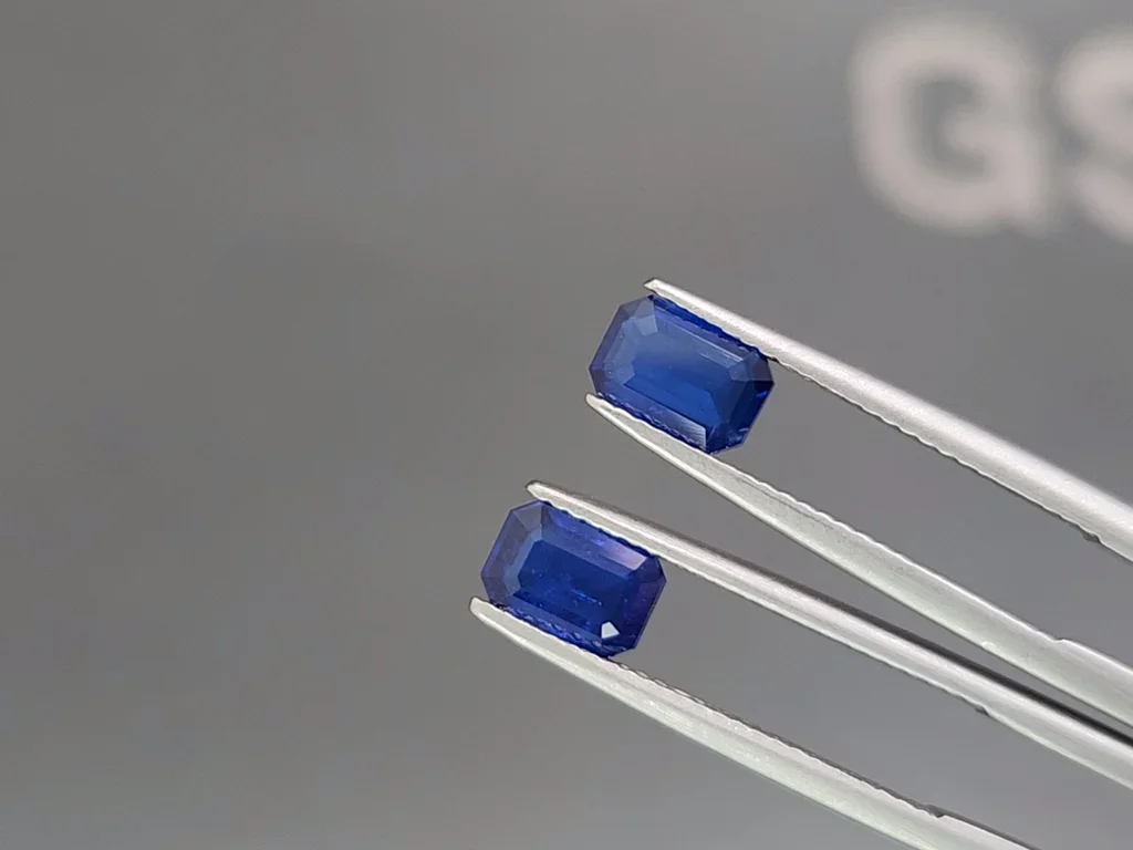Pair of electric blue cobalt spinels in octagon cut 2.11ct, Tanzania Image №3