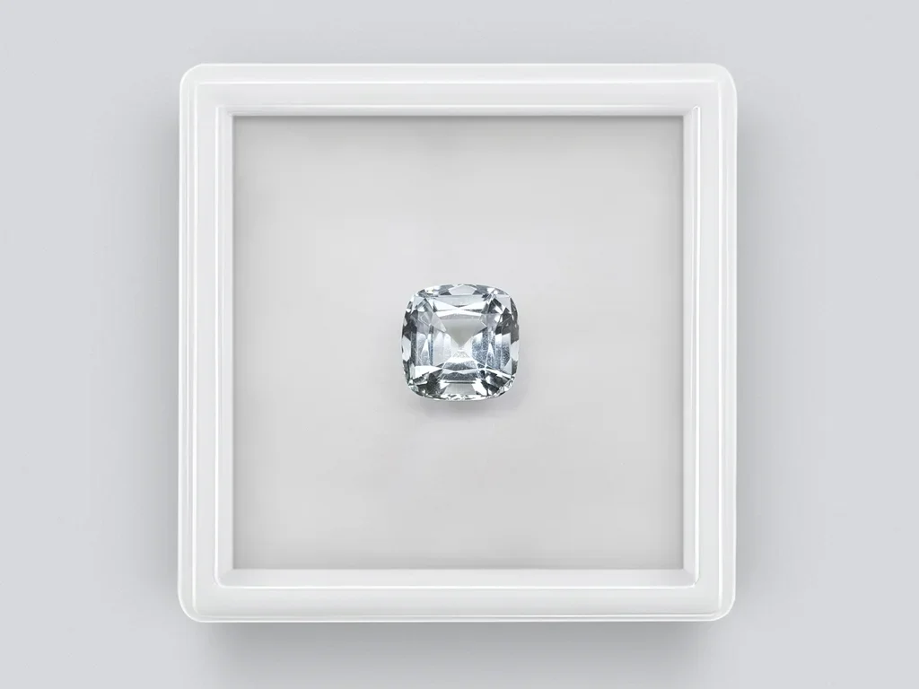 Cushion cut aquamarine 3.81 carats, Nigeria Image №1