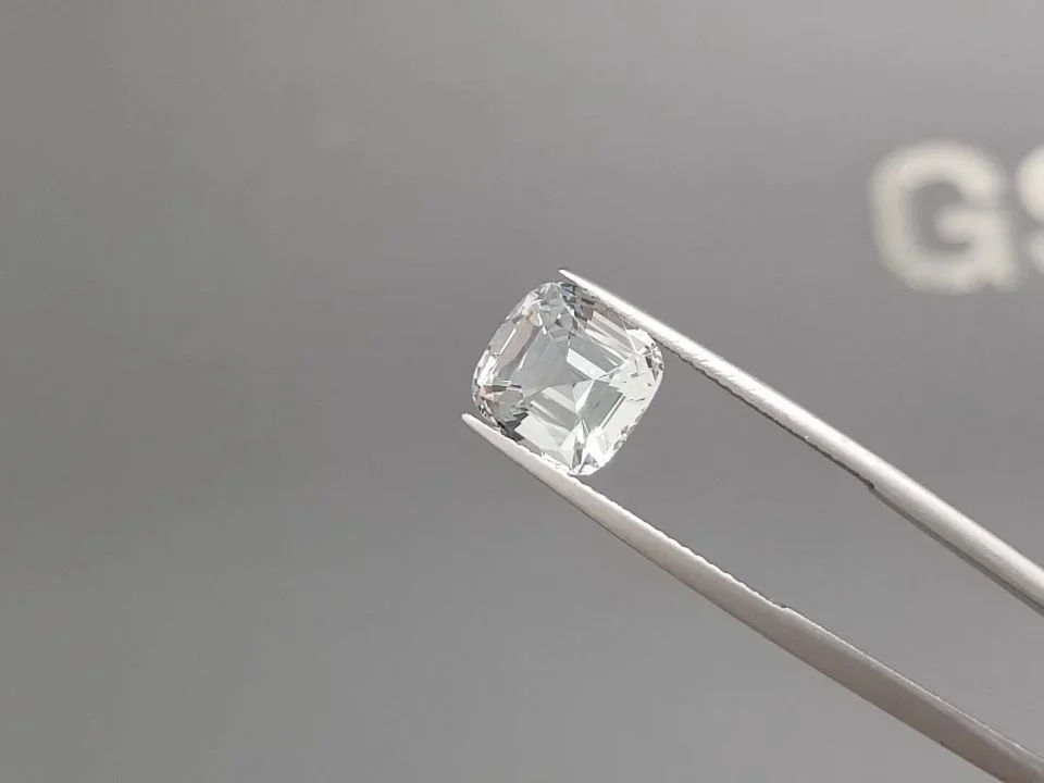 Cushion cut aquamarine 3.81 carats, Nigeria Image №4