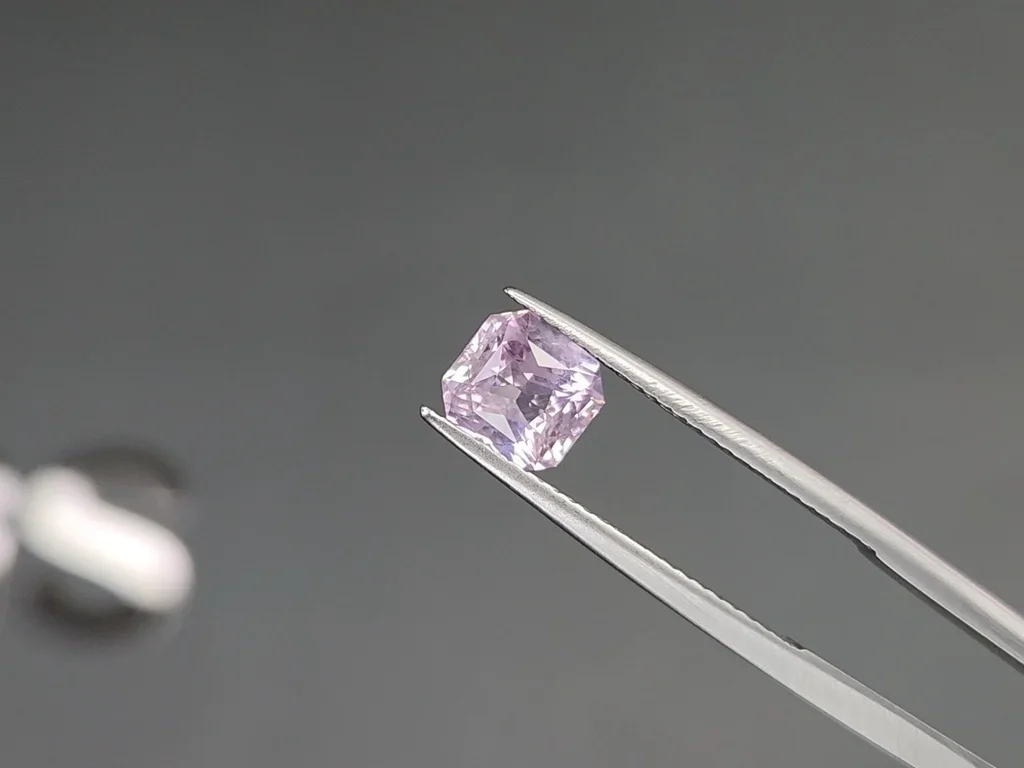 Unheated Baby pink sapphire in radiant cut 1.65 carats, Sri Lanka Image №3