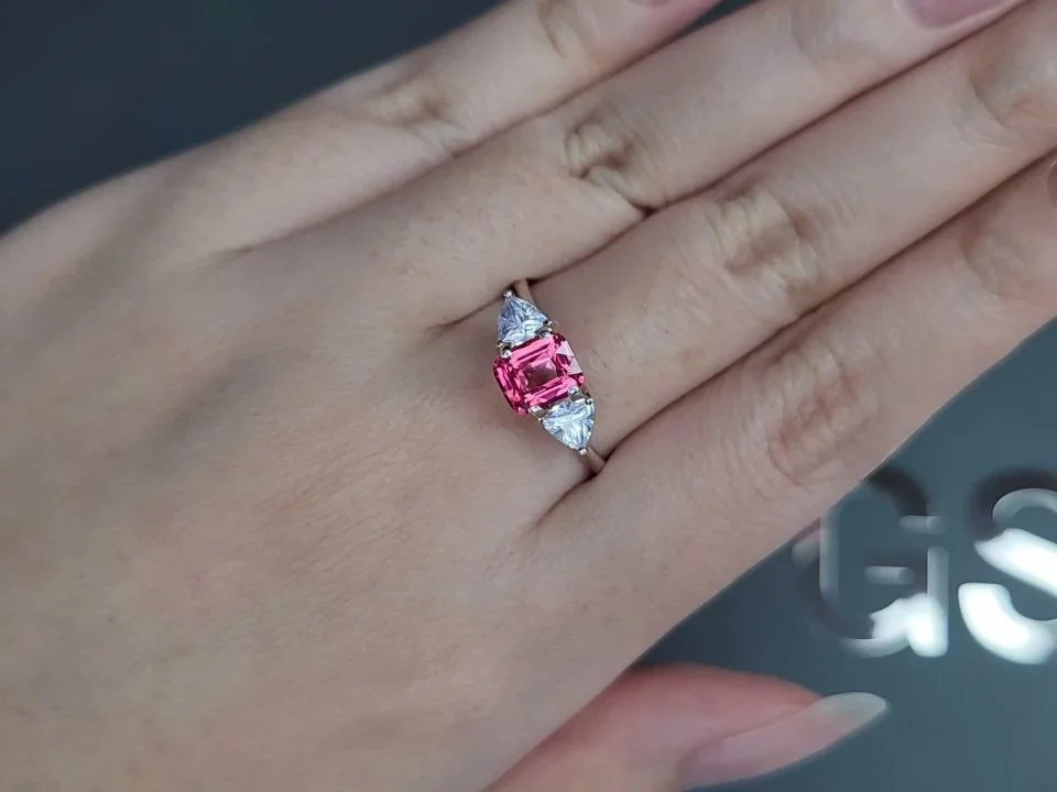 Vivid pink Mahenge spinel in cushion cut 1.20 carats, Tanzania Image №5