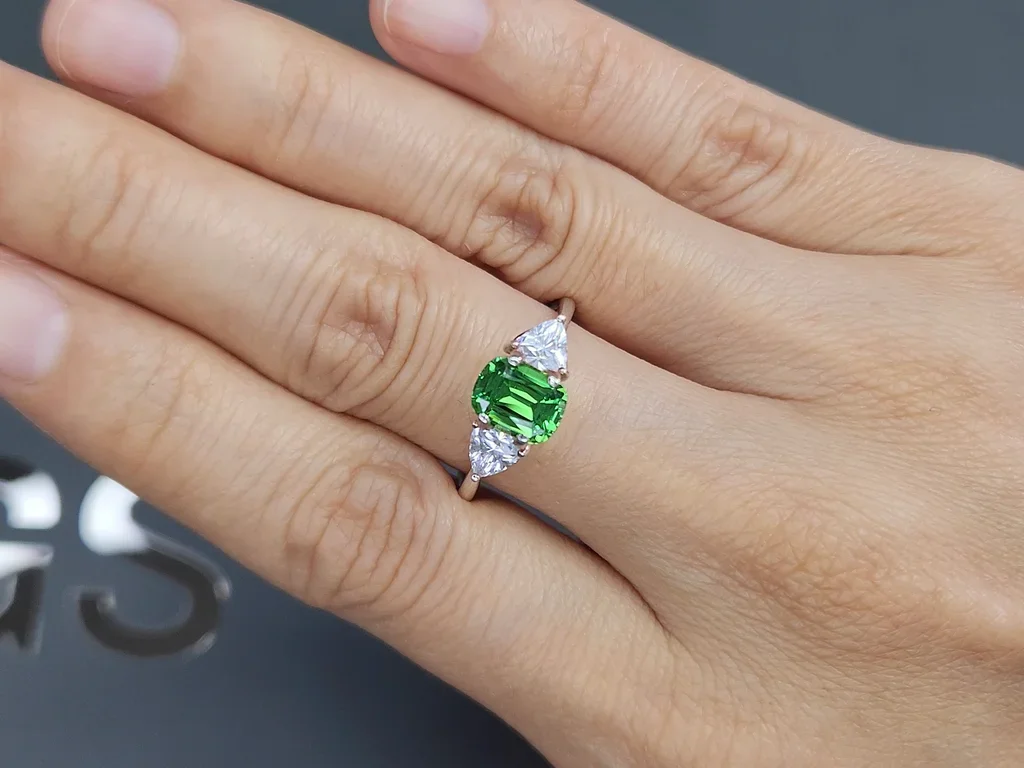 Intense Green tsavorite garnet in cushion cut 1.65 carats, Tanzania Image №5