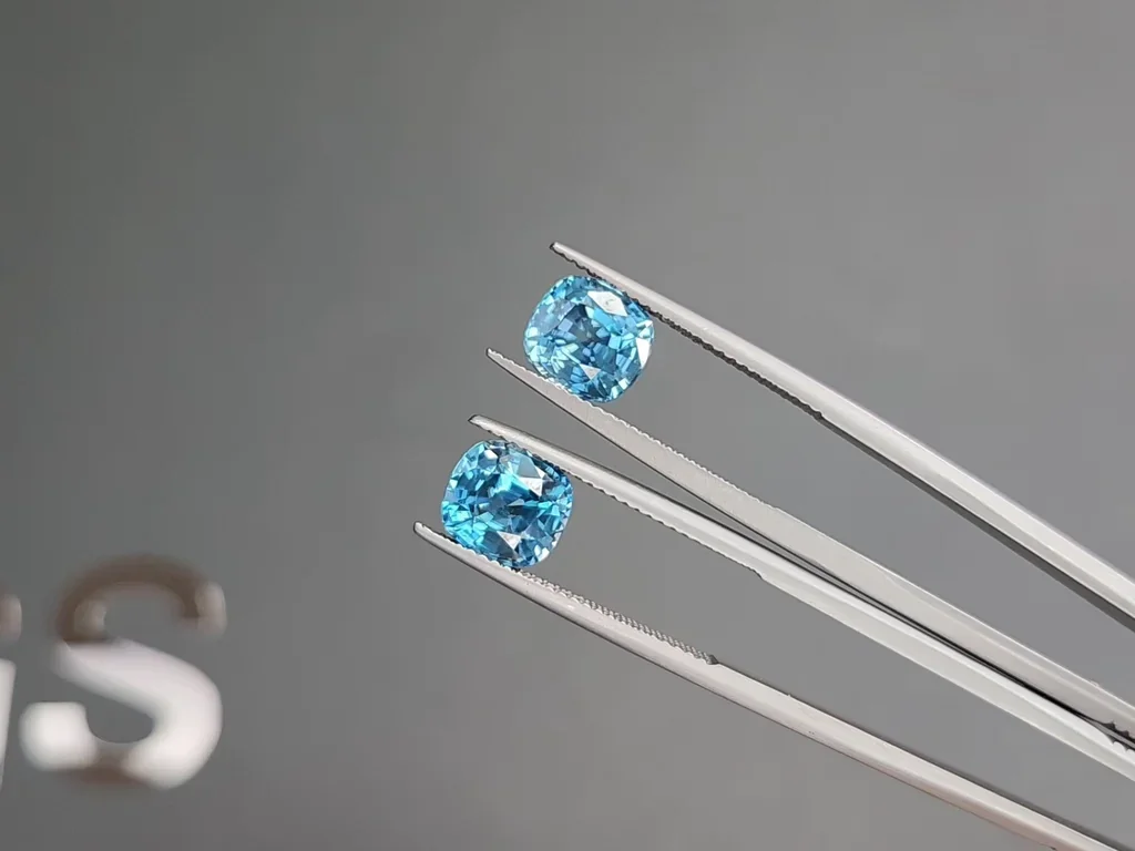Pair of blue zircons  cushion cut 6.73 carats, Cambodia Image №3