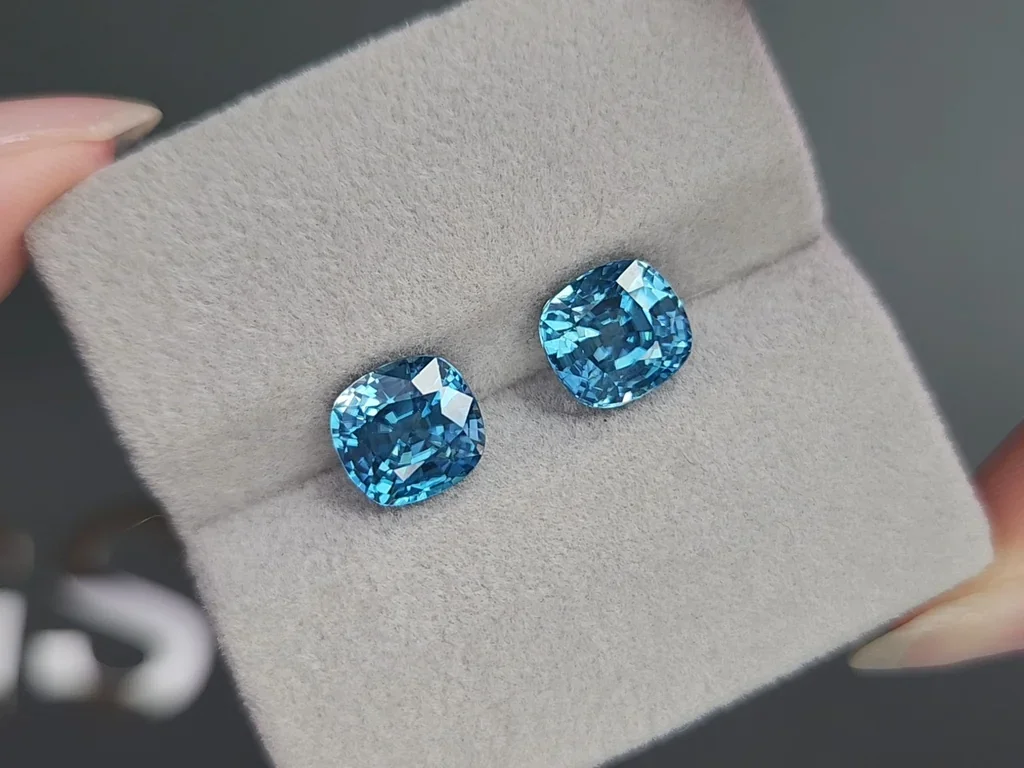 Pair of blue zircons  cushion cut 6.73 carats, Cambodia Image №4