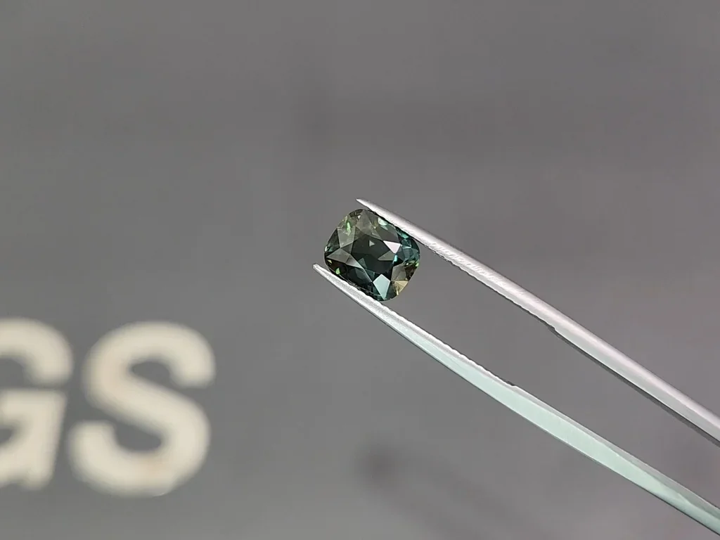 Unheated sapphire Teal cushion cut 2.57 carats, Sri Lanka Image №3