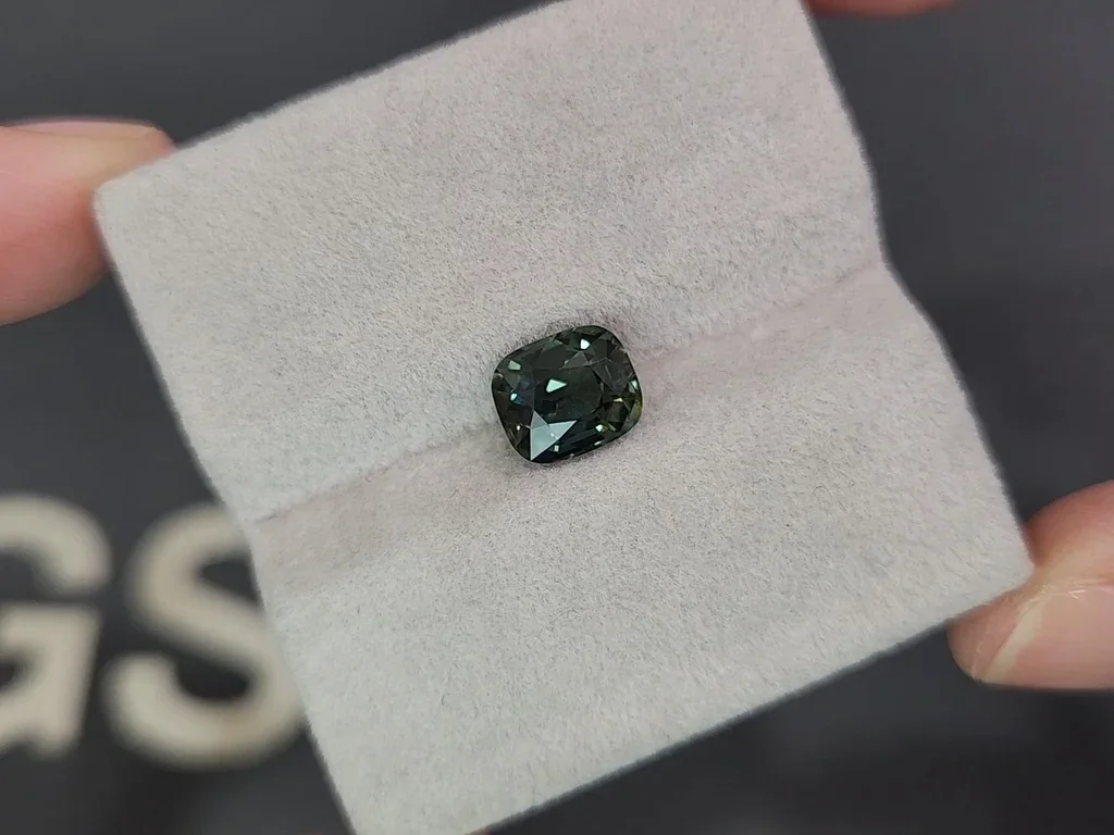 Unheated sapphire Teal cushion cut 2.57 carats, Sri Lanka Image №4