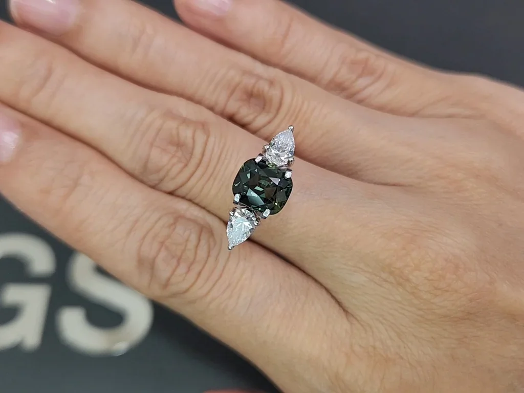 Unheated sapphire Teal cushion cut 2.57 carats, Sri Lanka Image №5