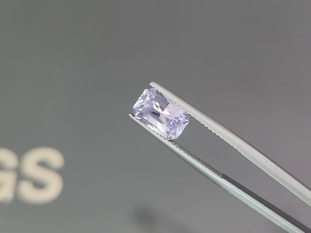Unheated violet sapphire radiant cut 3.54 carats, Sri Lanka Image №3