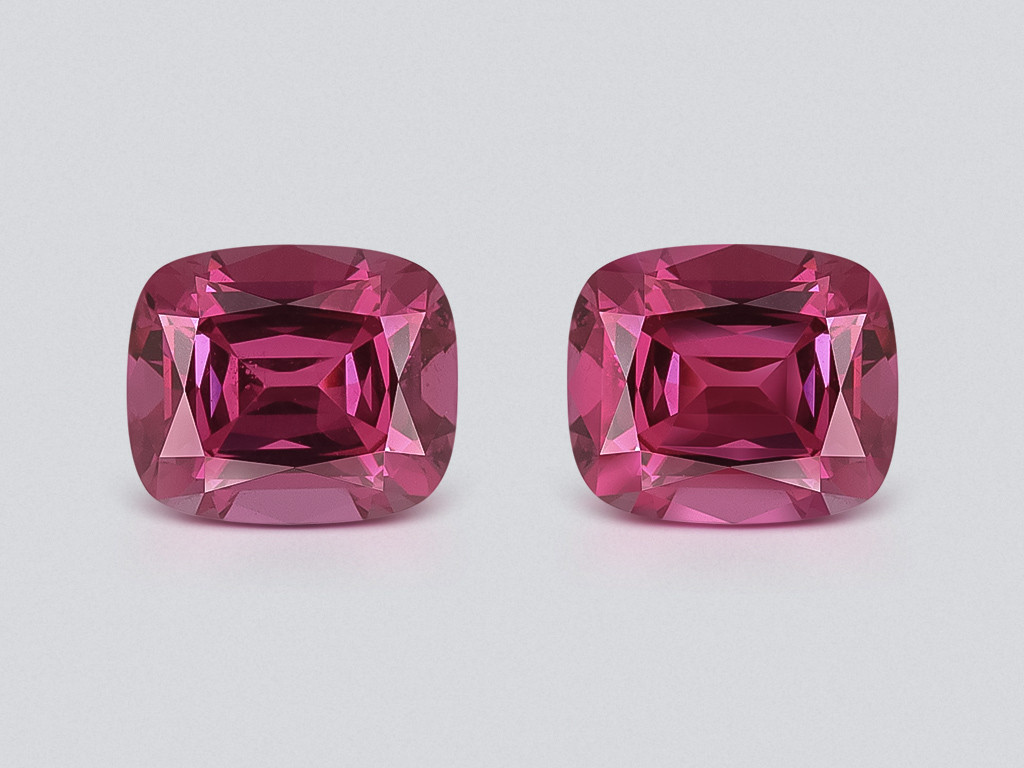 Pair of garnets rhodolite cushion cut 1.77 carats, Tanzania Image №1