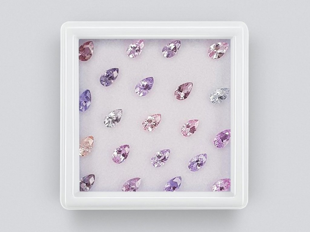 Set of calibrated sapphires 5x3 mm in pear cut 4.58 carats/21 pcs. Image №1