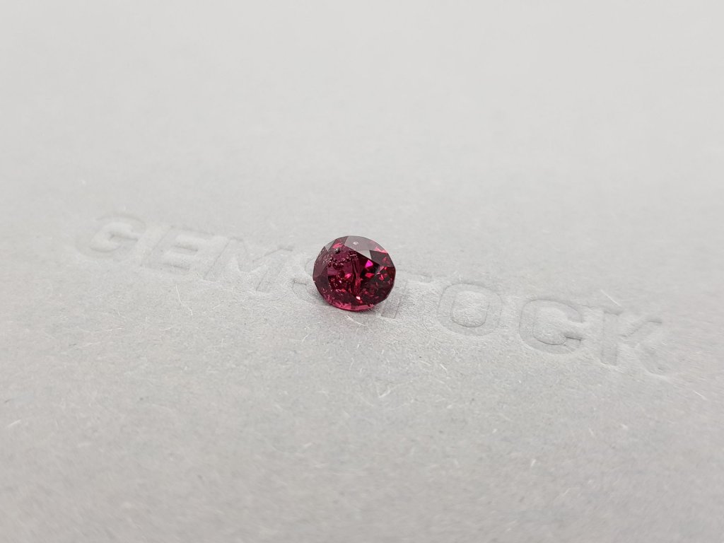 Rhodolite garnet, oval cut, 1.37 carats, Sri Lanka Image №4