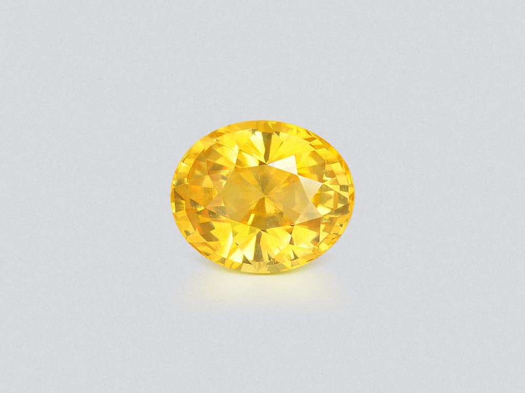 Golden color yellow sapphire in oval cut 1.52 carats, Sri Lanka  Image №1