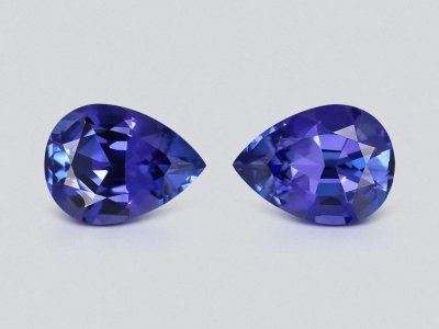 Pair of blue tanzanites in pear cut 9.47 carats, Tanzania photo