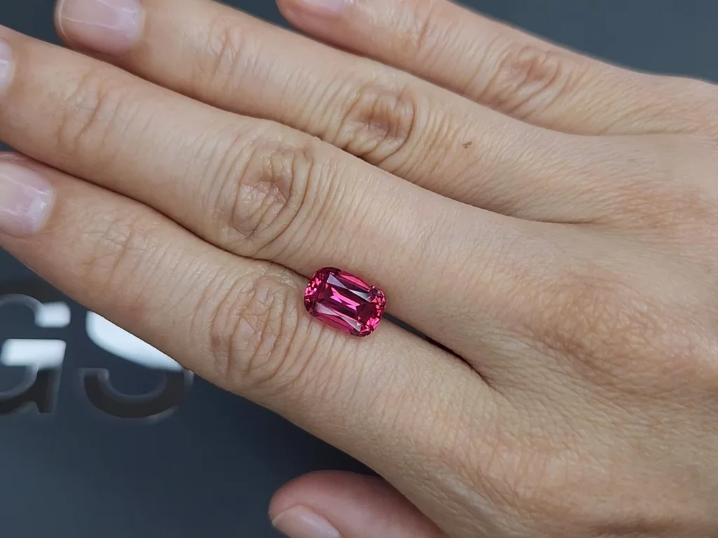 Spinel Mahenge Vivid Pink cushion cut 3.52 carats, Tanzania Image №2
