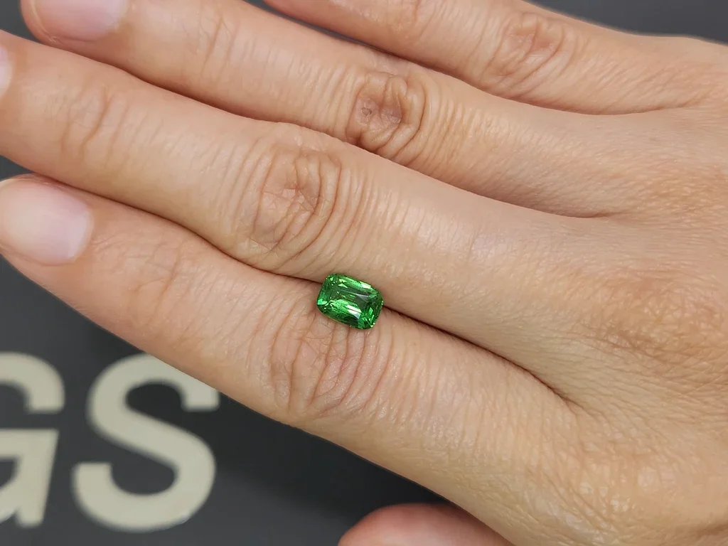 Vivid Green tsavorite garnet in cushion cut 1.37 carats, Tanzania Image №2