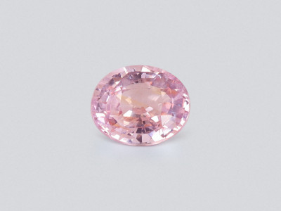 Padparadscha sapphire oval cut 1.56 carats, Madagascar photo