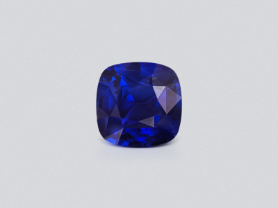 Sapphire Royal Blue cushion cut 6.02 carats, Sri Lanka photo