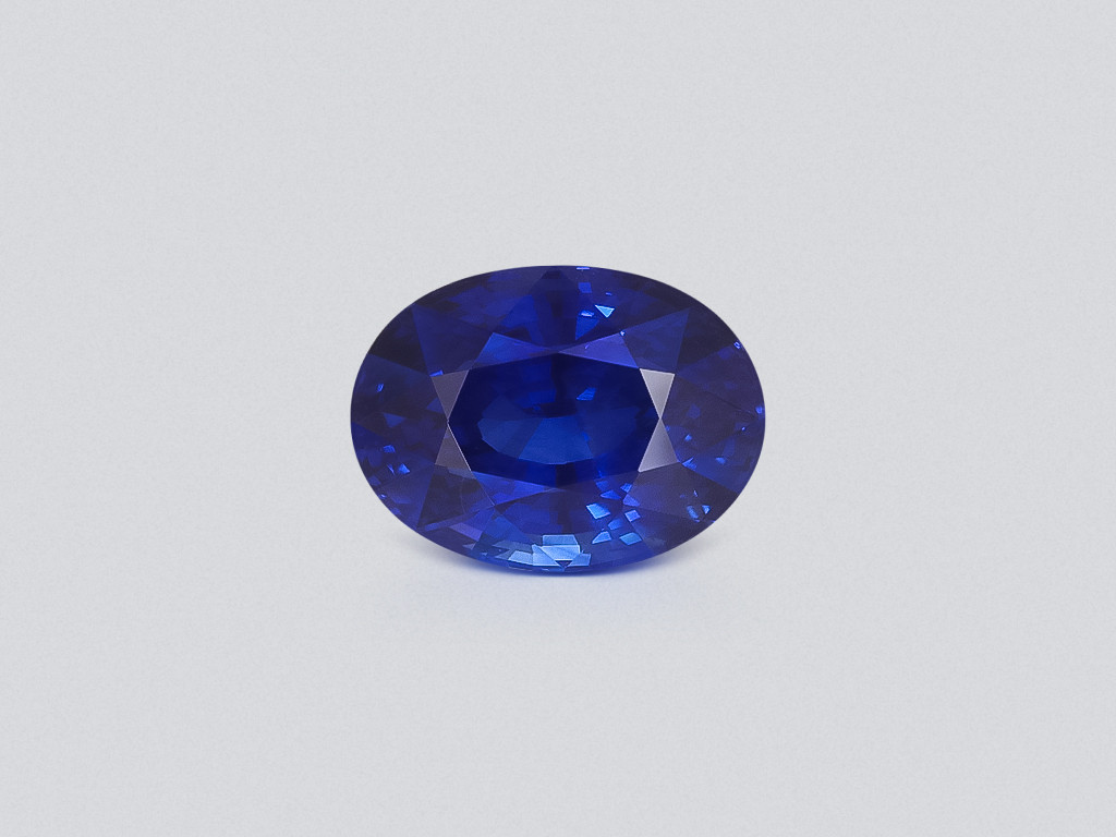 Royal Blue sapphire in oval cut  5.10 carats, Sri Lanka Image №1